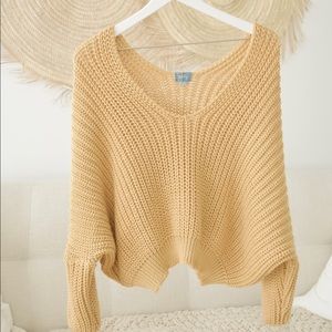 Neely Yellow oversized crop sweater